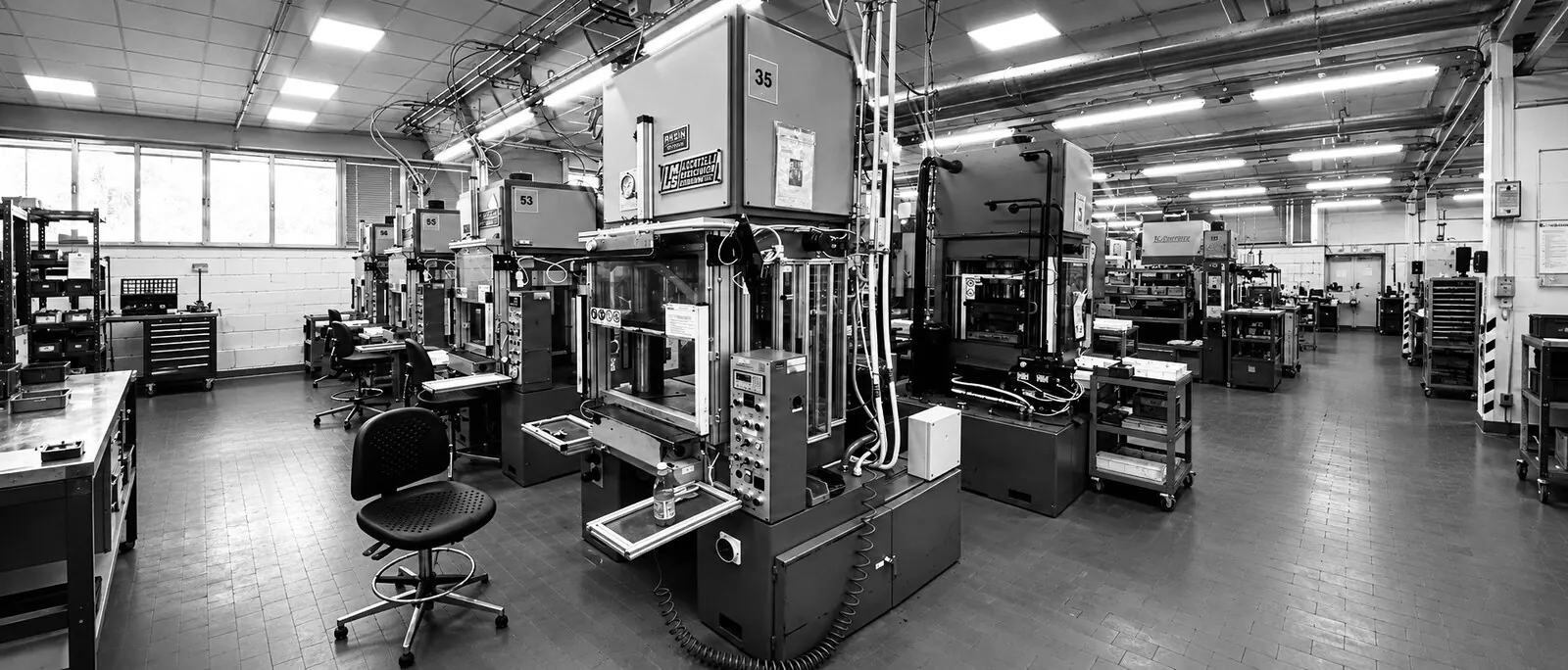 Atelier NOMACh et son parc de presses hydrauliques